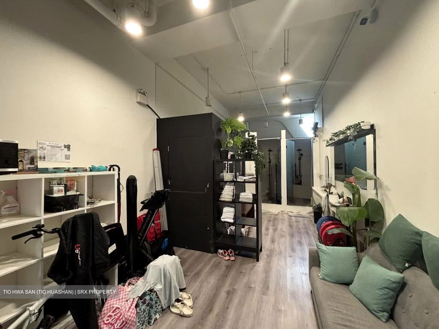 Upper Changi Road North (D17), Shop House #610071661
